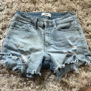These cute well fitting light blue jean shorts by JBD!